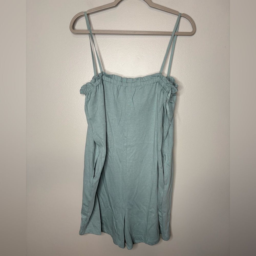 Zara Ruffle neck Romper - Picture 5 of 5